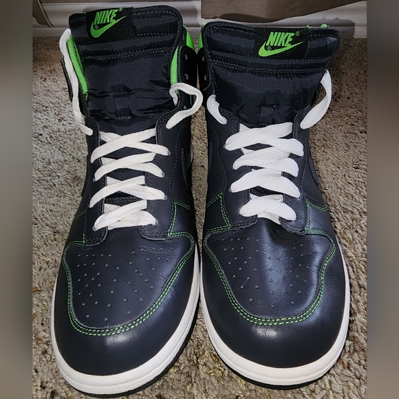 Nike SB Dunk High Size 11 - Picture 2 of 7